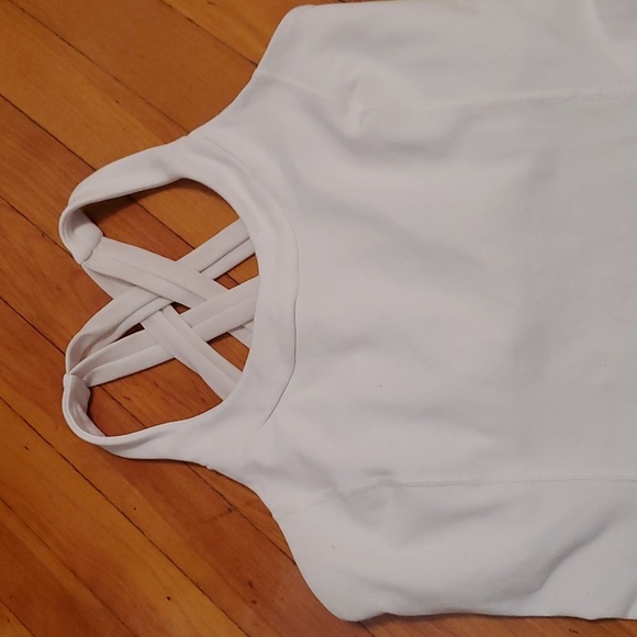 Lululemon athletica Enhearten Tank, built in bra. White. Women size 6. - Picture 9 of 12